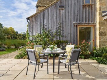 £1099  |  Round Dining 4 Set