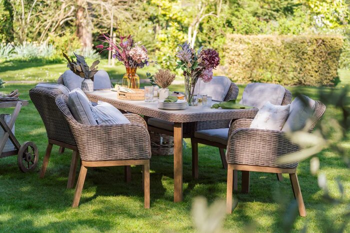 Chilham 6 Seat Dining Set - image 1