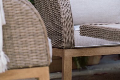 Chilham Adjustable Coffee Lounge Set - image 3