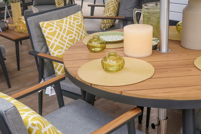 Kensington 4 Seat Dining Set - image 1