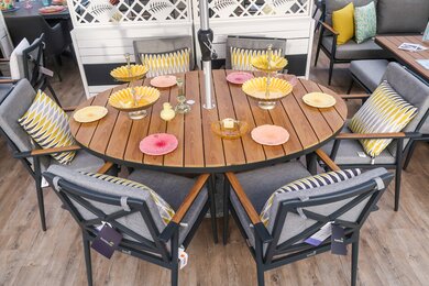 Kensington 6 Seat Dining Set - image 2