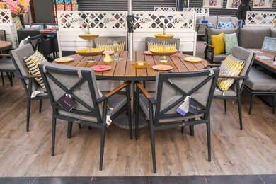 Kensington 6 Seat Dining Set - image 7