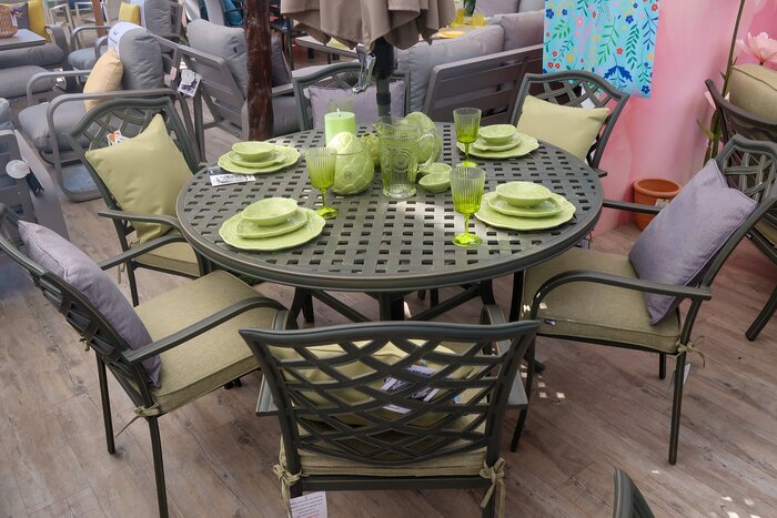 Oakley 6 Seat Dining Set - image 1