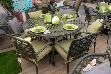 Oakley 6 Seat Dining Set - image 4