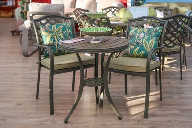 Oakley Bistro Set - image 3