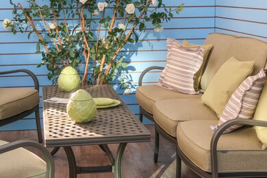 Oakley Lounge Set - image 3