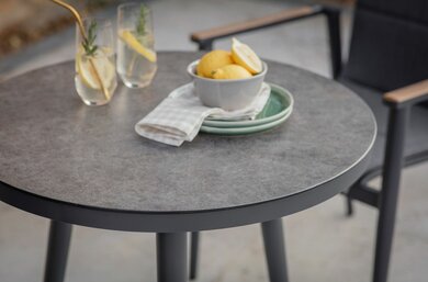 Sofia Deluxe Bistro - image 3