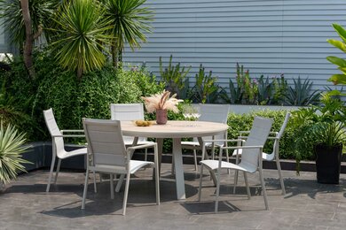 Urbanite 6 Seat Dining Set - image 1