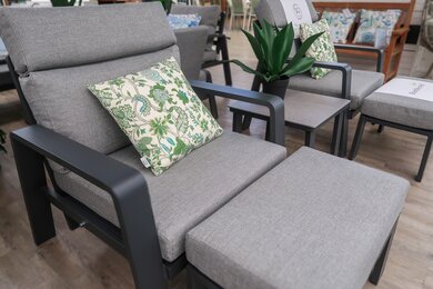 Westminster Reclining Set - image 2