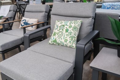 Westminster Reclining Set - image 5