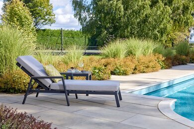 Zurich Lounger